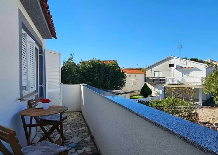 Apartment Near In Silo-insel Krk 55357 Silo (Krk)